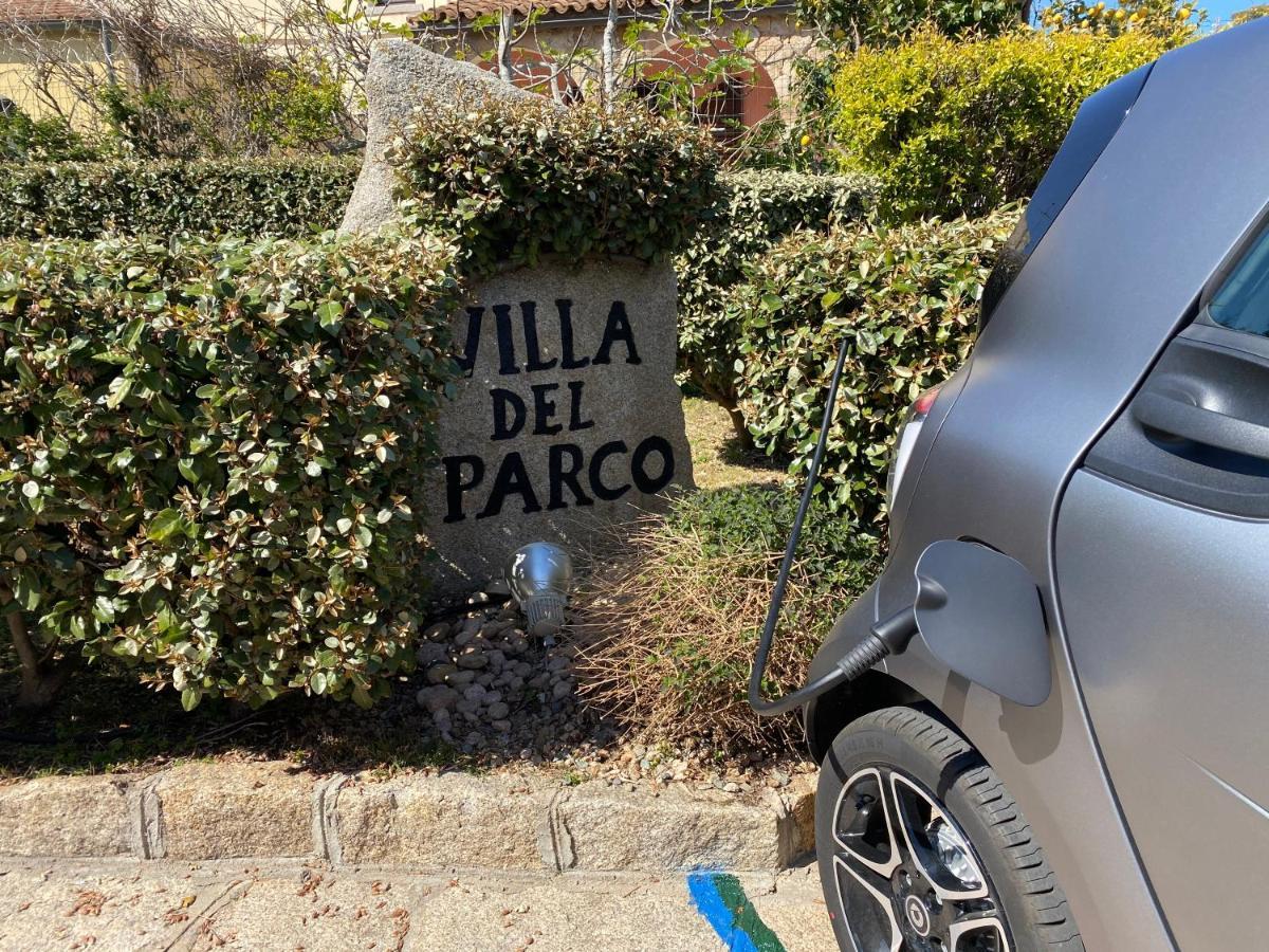 Hotel Villa Del Parco Ла-Маддалена Экстерьер фото