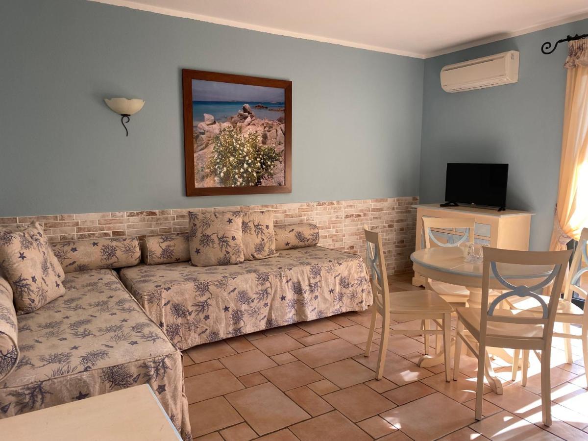 Hotel Villa Del Parco Ла-Маддалена Экстерьер фото