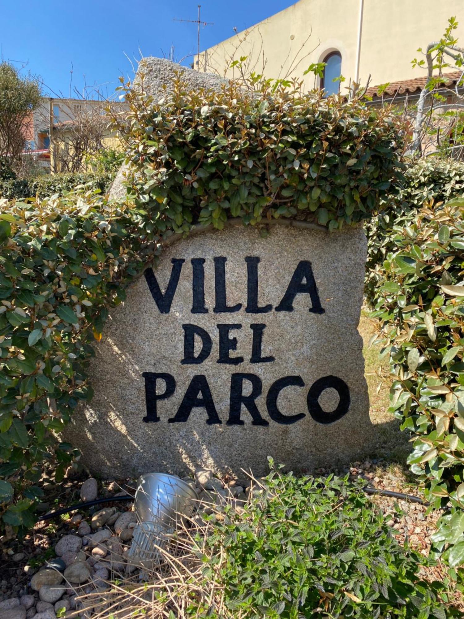 Hotel Villa Del Parco Ла-Маддалена Экстерьер фото